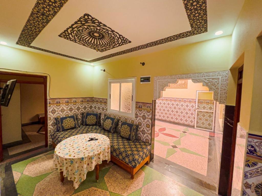 Dar Haut De Gamme Et A Un Prix Imaginaire Hostcom For Families Only Уджда Екстериор снимка